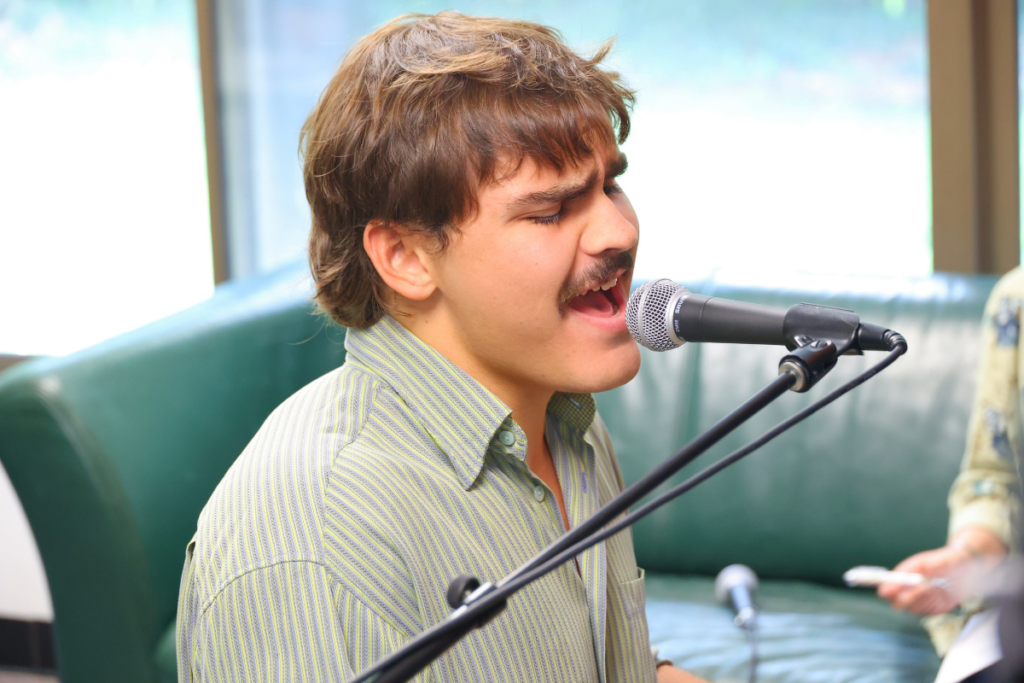 Frank Mastra performing at WNRN.